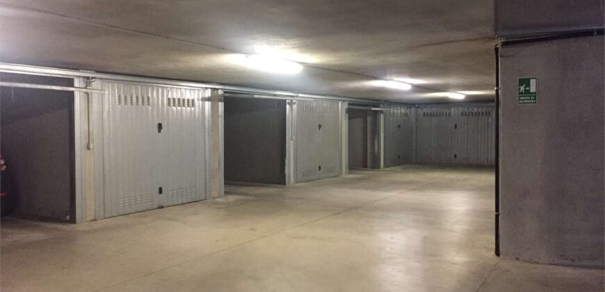 Ref. 37 CAMOGLI CAR BOX Ref. 37 CAMOGLI CAR BOX