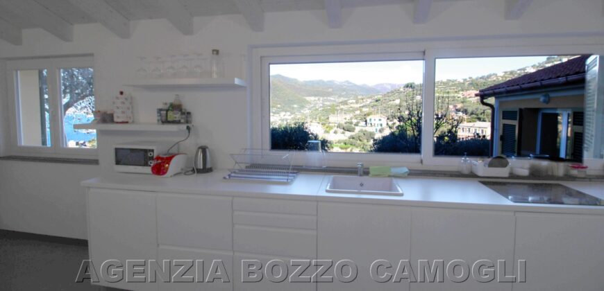 Ref. 22 – CAMOGLI SMALL VILLA FOR SALE