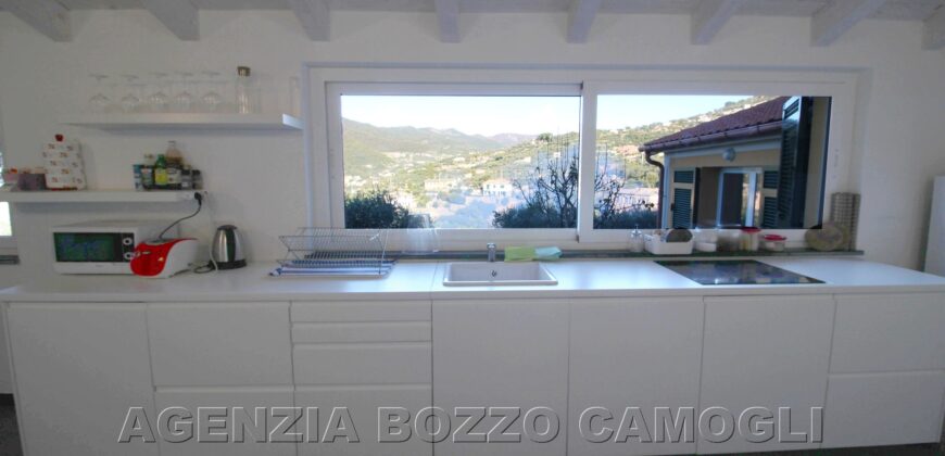 Ref. 22 – CAMOGLI SMALL VILLA FOR SALE