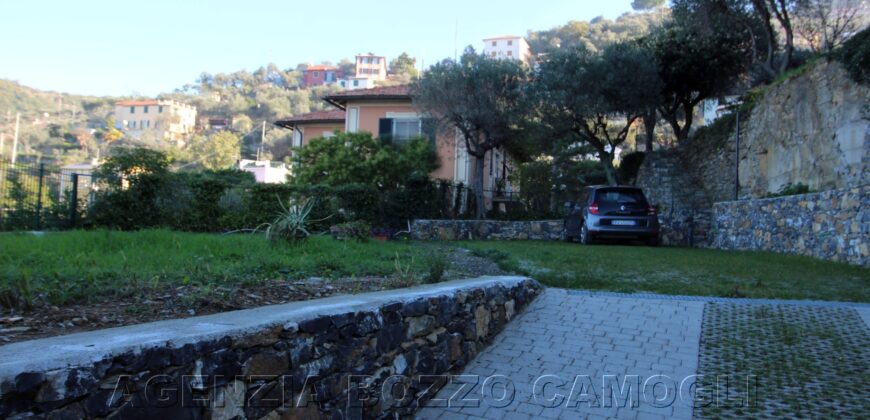 Ref. 22 – CAMOGLI SMALL VILLA FOR SALE