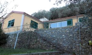 Ref. 22 – CAMOGLI SMALL VILLA FOR SALE