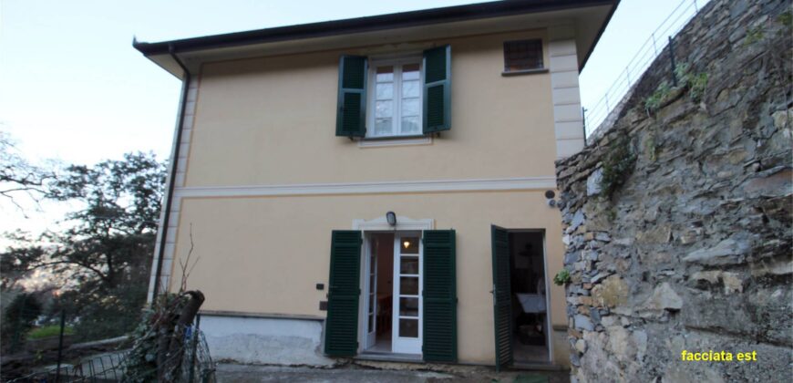 Ref. 21 CAMOGLI SMALL VILLA FOR SALE