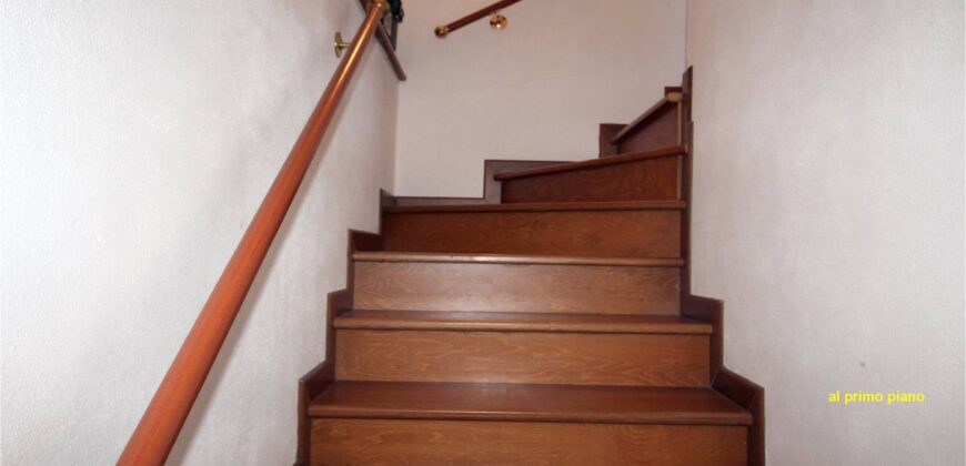 Ref. 21 CAMOGLI SMALL VILLA FOR SALE