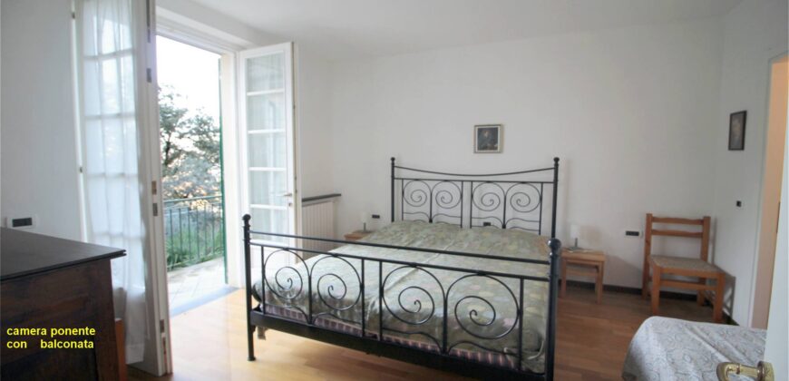 Ref. 21 CAMOGLI SMALL VILLA FOR SALE