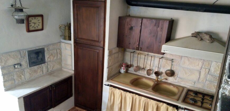 Ref. 51 CICAGNA SEMI-DETACHED House Ref. 51 CICAGNA SEMI-DETACHED House