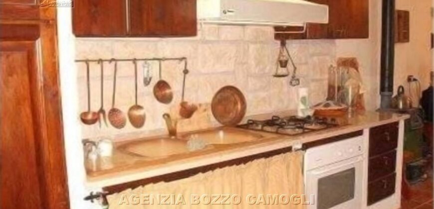 Ref. 51 CICAGNA SEMI-DETACHED House Ref. 51 CICAGNA SEMI-DETACHED House