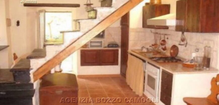 Ref. 51 CICAGNA SEMI-DETACHED House Ref. 51 CICAGNA SEMI-DETACHED House